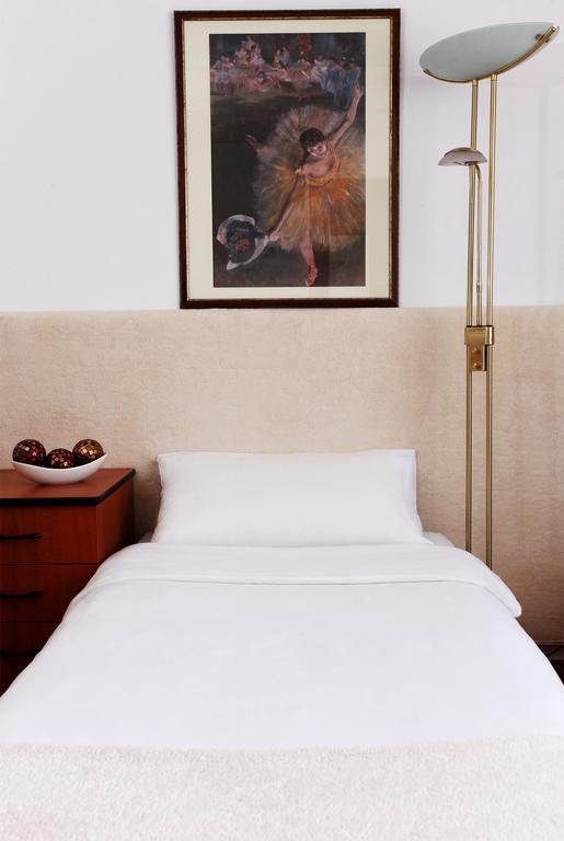 Sos Motel Hatvan Ruang foto